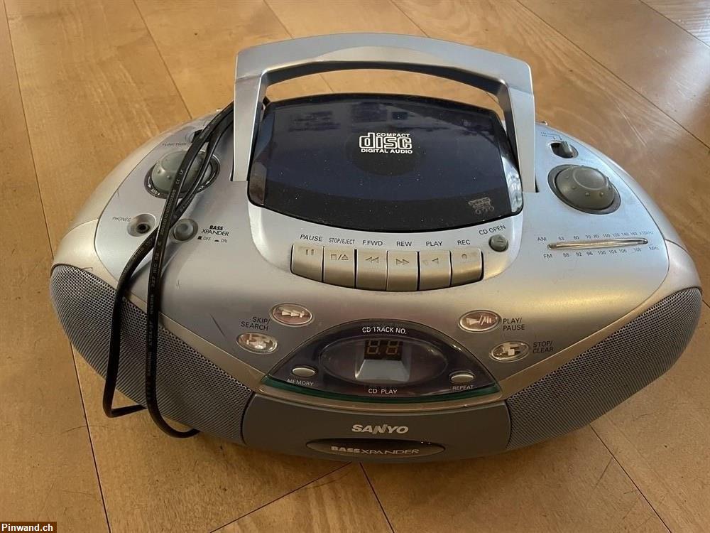 Bild 1: Radio mit CD zu verkaufen