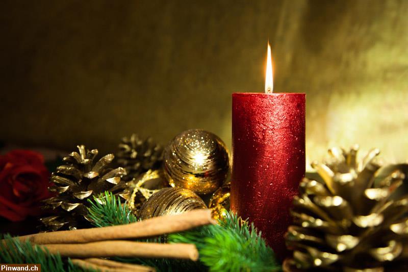 Bild 2: Weihnachts Schmuck 2 Kisten voll  Kugeln  Kerzen usw....