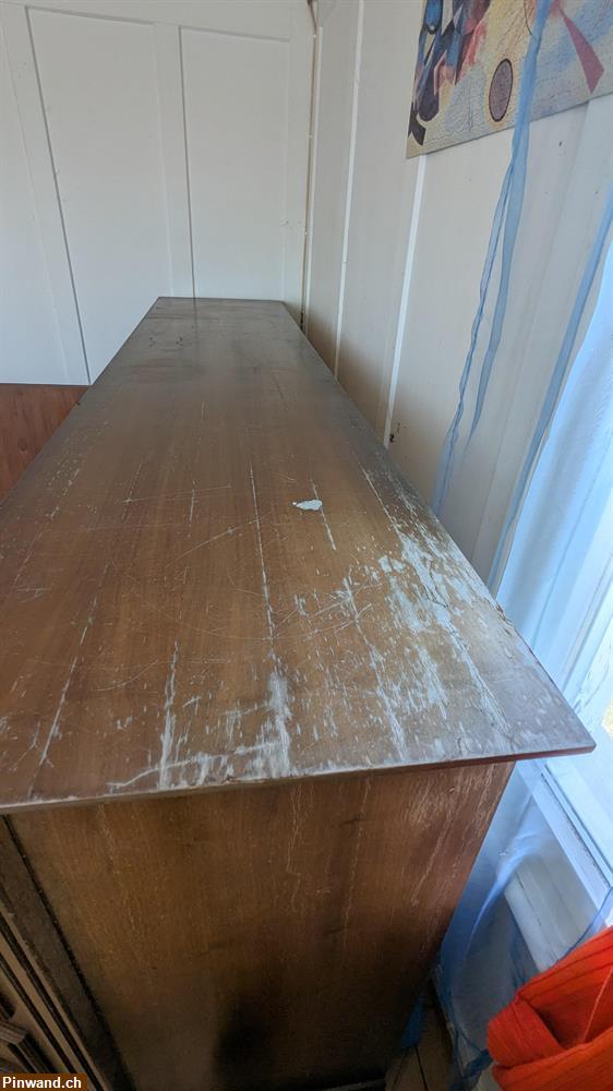 Bild 4: Massives Holzmöbel / Sidebord zu verschenken