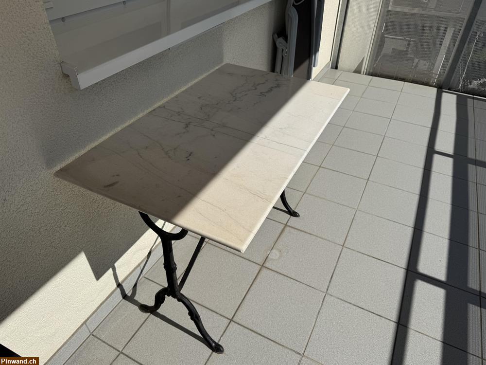 Bild 1: Gartentisch mit Marmorplatte zu verkaufen
