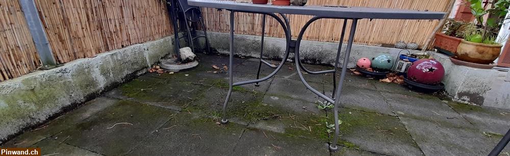 Bild 2: Heimwerker für Mauer gesucht