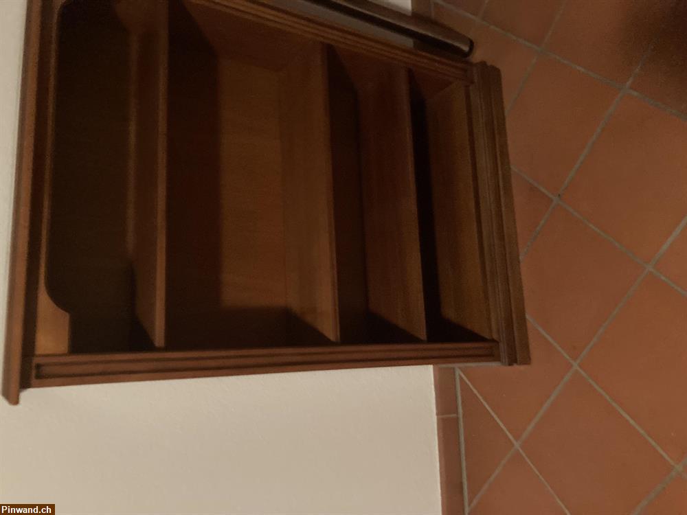 Bild 1: Schönes Holz Regal zu verkaufen