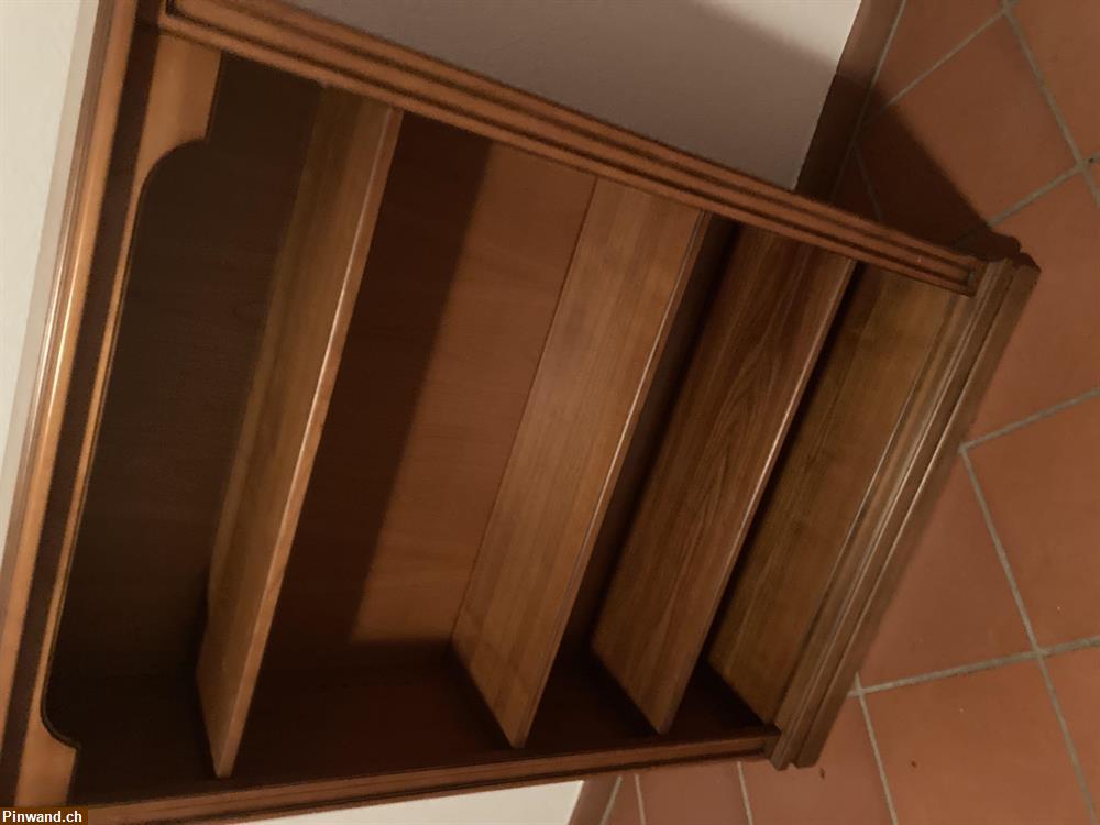 Bild 6: Schönes Holz Regal zu verkaufen