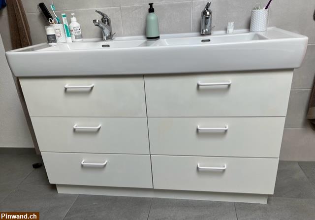 Bild 3: Doppelwaschtisch mit Unterschrank zu verkaufen