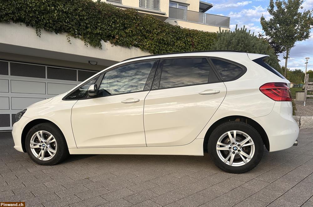 Bild 2: BMW 218i Active Tourer zu verkaufen