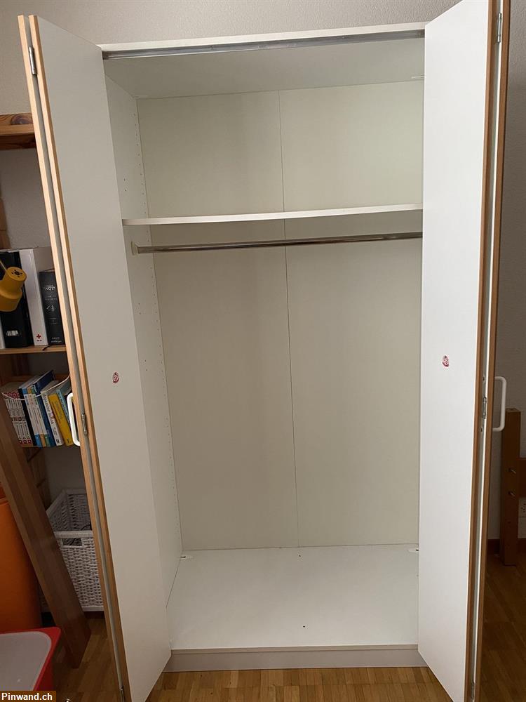 Bild 2: Kleiderschrank gratis abzuholen
