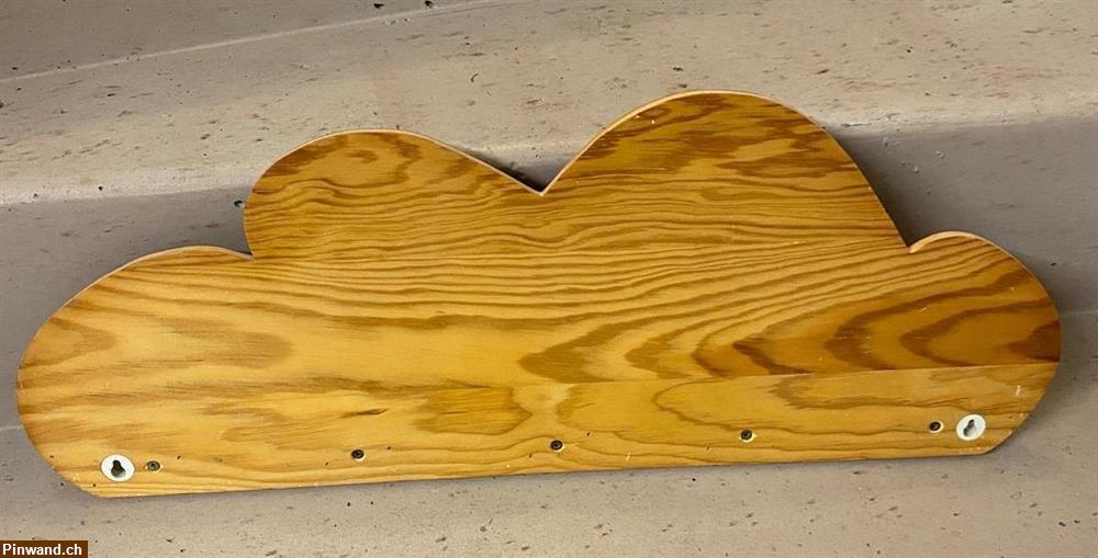 Bild 2: Gratis Kindergarderobe mit Namen "Leon"