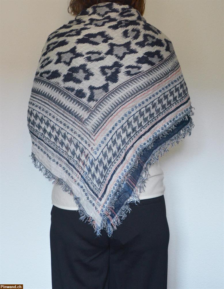 Bild 1: doubleface Schal mit Muster zu verkaufen