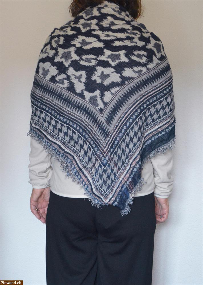 Bild 2: doubleface Schal mit Muster zu verkaufen