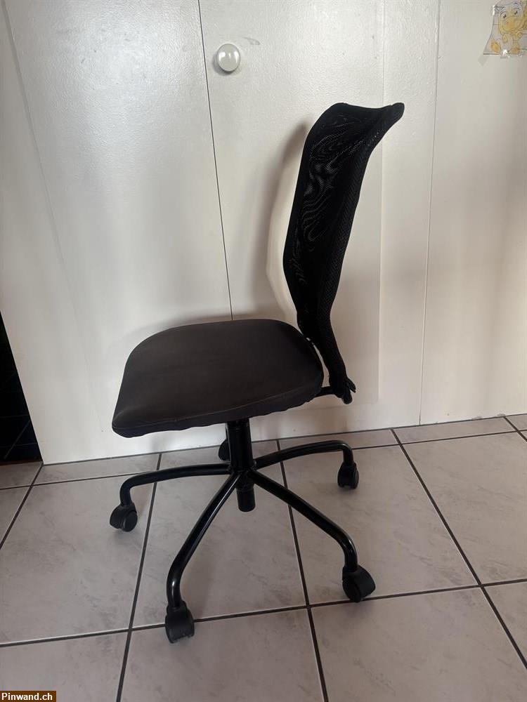 Bild 1: Gratis Bürostuhl zu verschenken