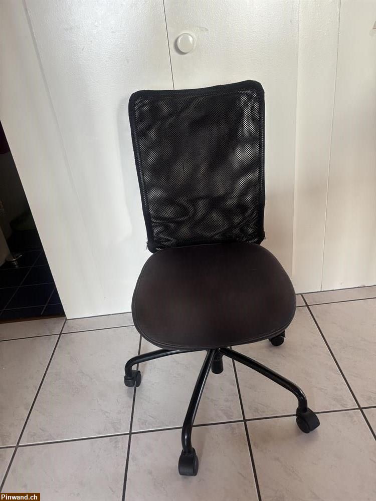 Bild 2: Gratis Bürostuhl zu verschenken