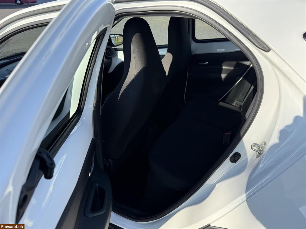 Bild 8: Toyota Aygo X Top Zustand zu verkaufen