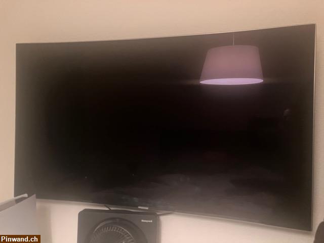 Bild 2: Verkauf: 2 smart TV - 55 und 65 ZOLL mit TV Möbel und Wandgestell