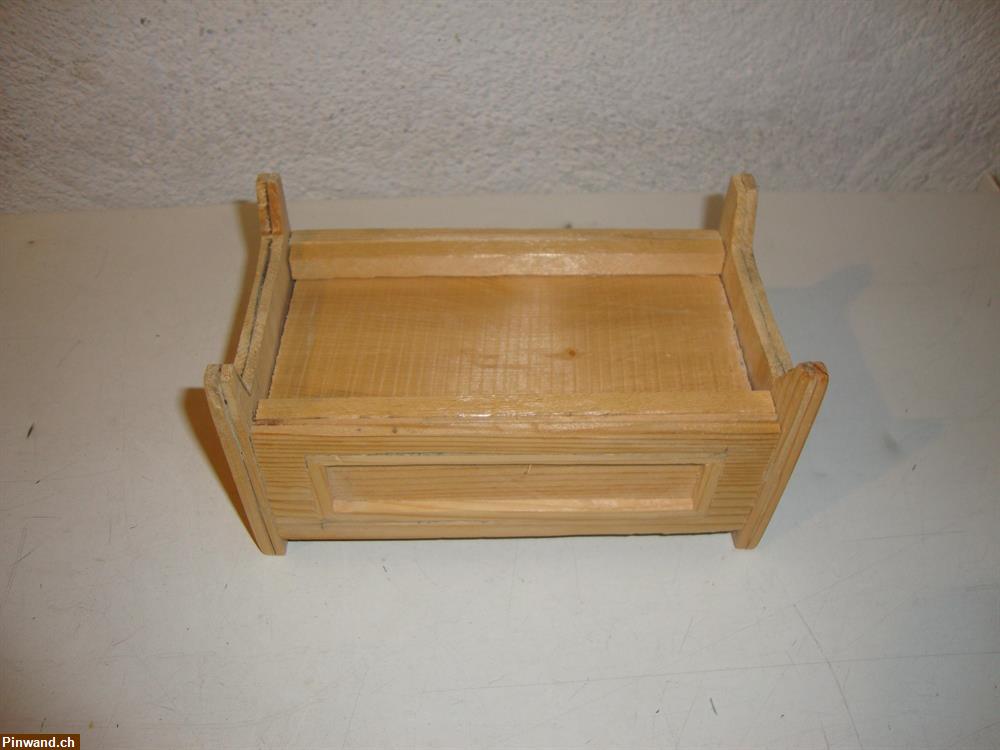 Bild 3: Holzwiege klein zu verkaufen