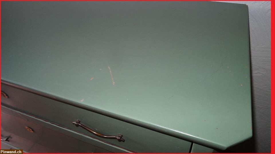 Bild 7: Kommode aus Massivholz zu verkaufen