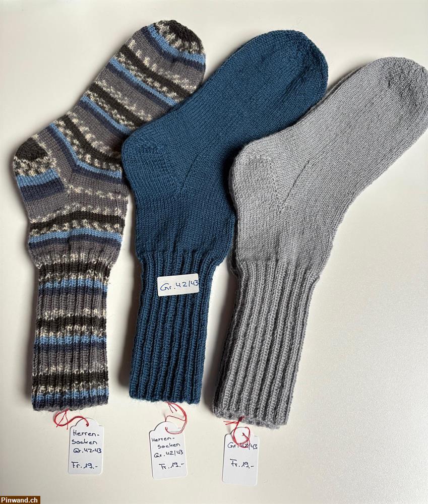 Bild 4: Handgestrickte Damen- und Herrensocken zu verkaufen