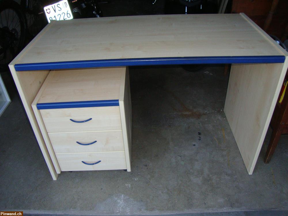 Bild 1: Schreibtisch mit Korpus zu verkaufen