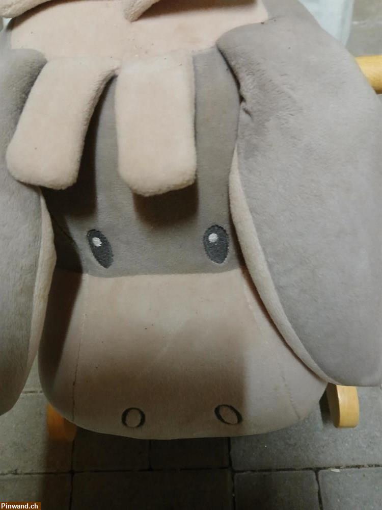 Bild 3: Gratis Babyschaukel mit Sicherheitsgurt