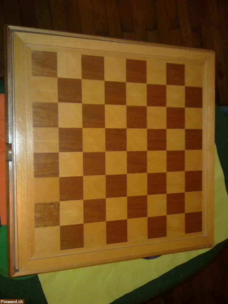 Bild 2: Multi-Game: Schach, Mühle, Eile m. Weile