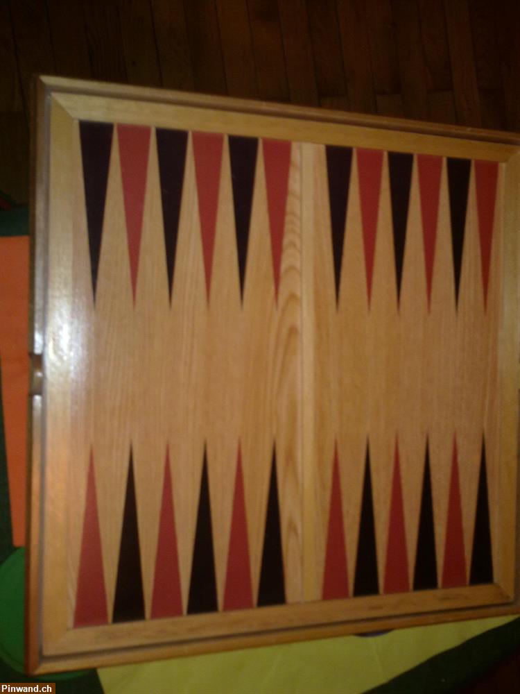 Bild 4: Multi-Game: Schach, Mühle, Eile m. Weile