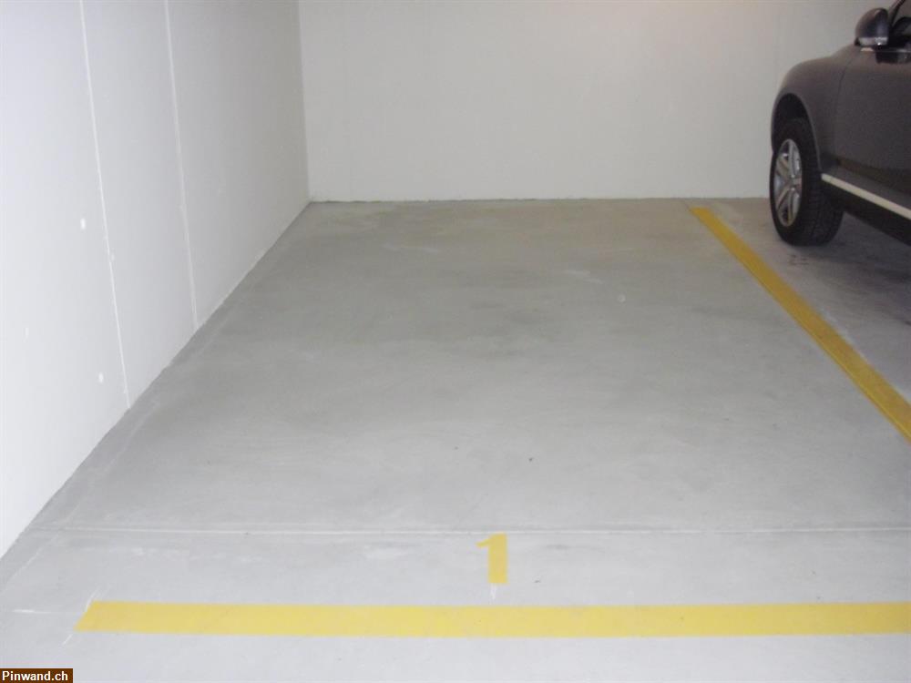 Bild 1: Affitiamo posteggio interno – Davanti Centro Medico e Migros Locarno