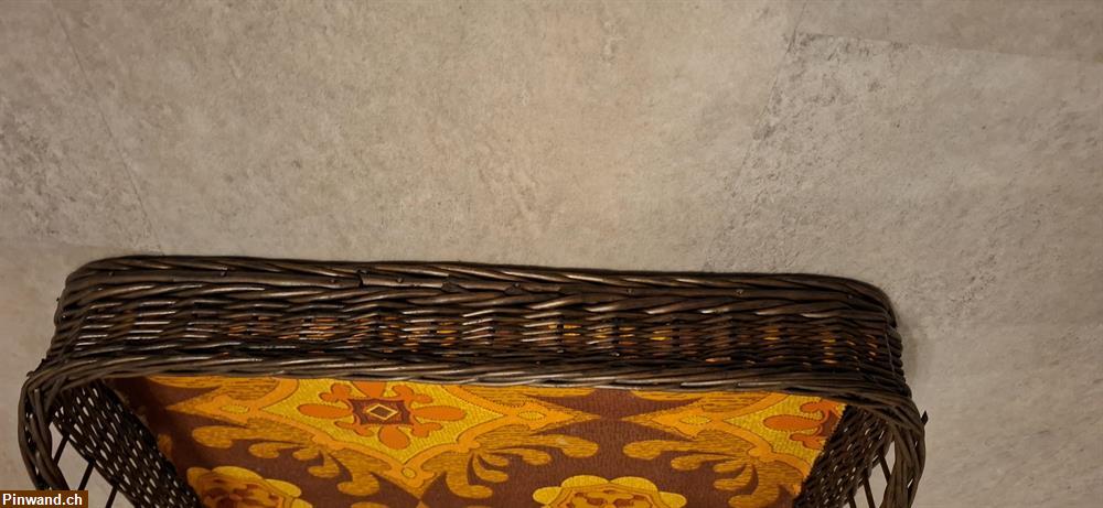 Bild 2: Geflochtenes Servierbrett zu verkaufen