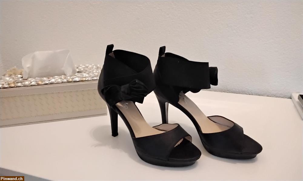 Bild 1: Neuwertige High Heels Gr,38 zu verkaufen