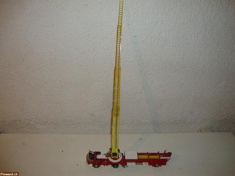 Bild 4: Feuerwehrlastwagen Corgi zu verkaufen