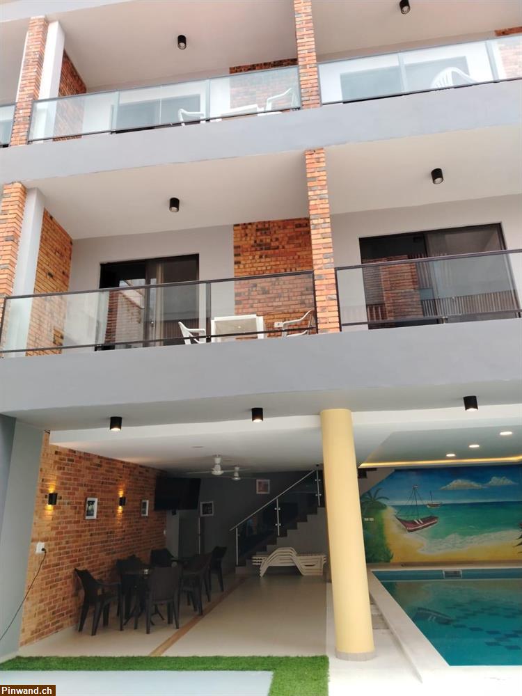 Bild 1: Neubau-Hotel mit Wohnhaus in San Antonio / Paraguay