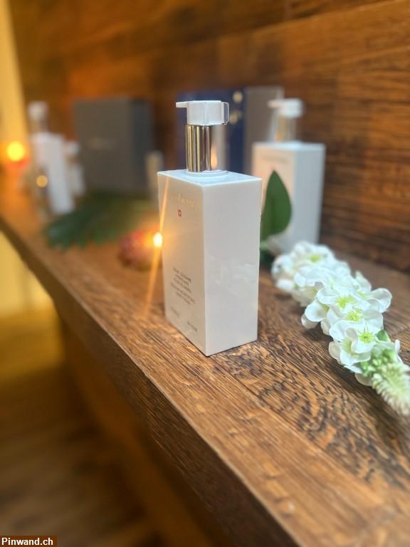 Bild 4: Gesichtsbehandlung für Frauen und Männer