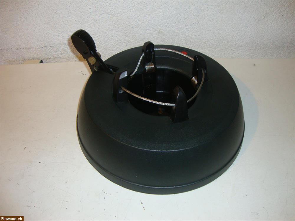 Bild 1: Christbaumständer zu verkaufen