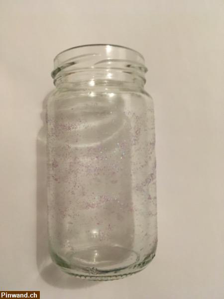 Bild 1: Glasvase mit schimmer Glitzer