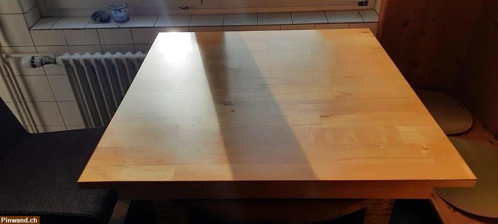 Bild 2: 2 neue Polsterstühle und 1 Tisch zu verkaufen