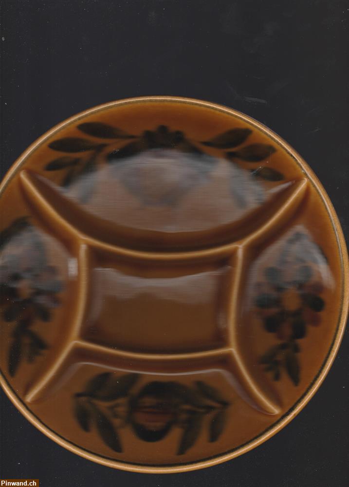 Bild 1: 6 Burgunder Fondueteller zu verkaufen