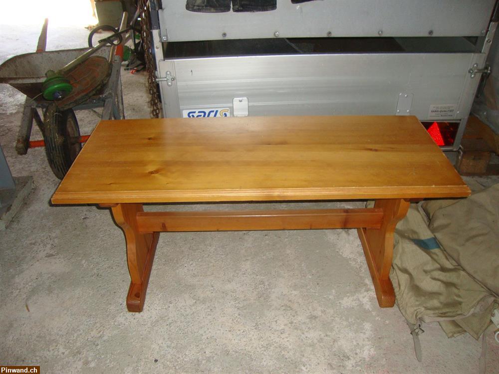 Bild 1: Schöner Holztisch / Salontisch zu verkaufen