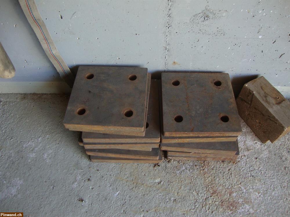 Bild 1: Eisenplatten zu verkaufen