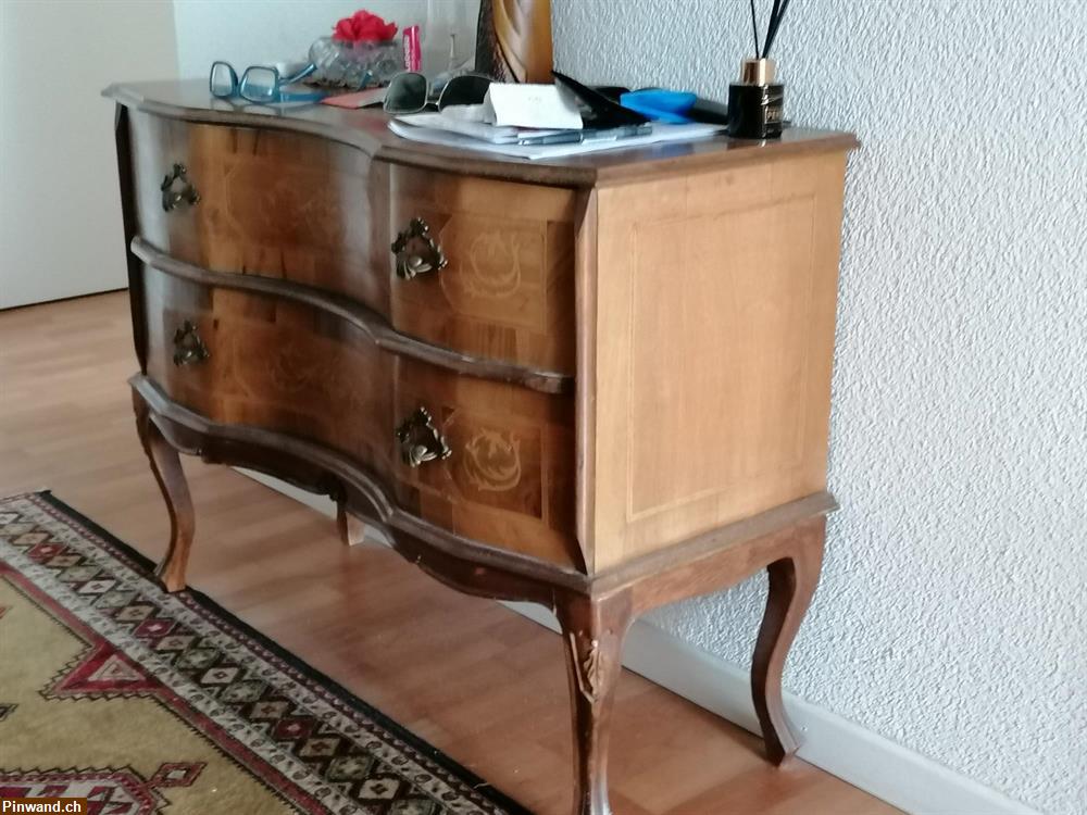 Bild 5: Gratis diverse Antike -Möbel zu verschenken