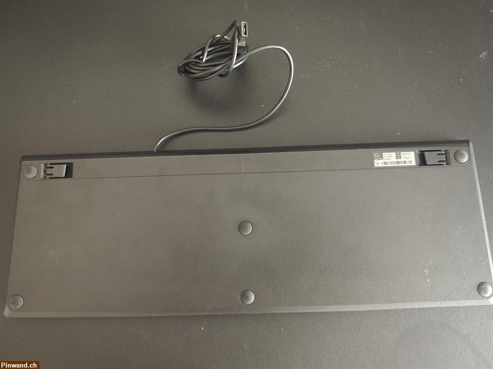 Bild 2: Tastatur Lenovo (kabelgebunden und mit Nummernpad)