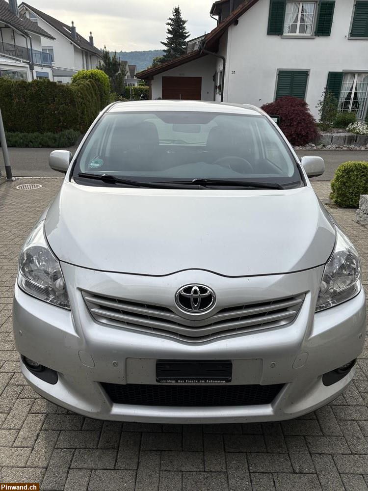 Bild 1: Toyota Verso 1-8  7-Plätzer zu verkaufen