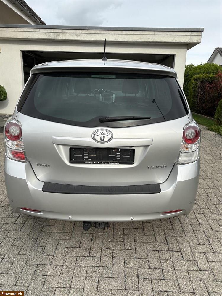 Bild 4: Toyota Verso 1-8  7-Plätzer zu verkaufen