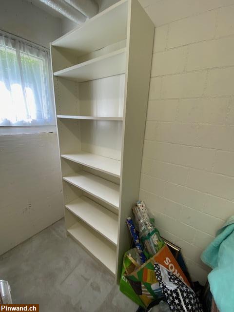 Bild 5: Gratis Aktenschrank, Regal, Holzbett, Schreibtisch etc.