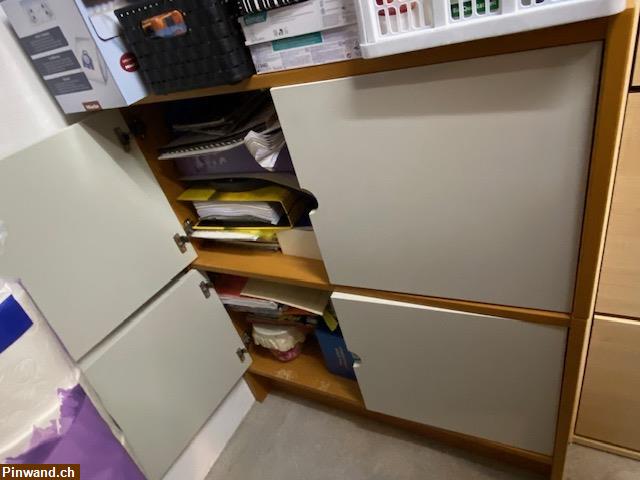 Bild 7: Gratis Aktenschrank, Regal, Holzbett, Schreibtisch etc.