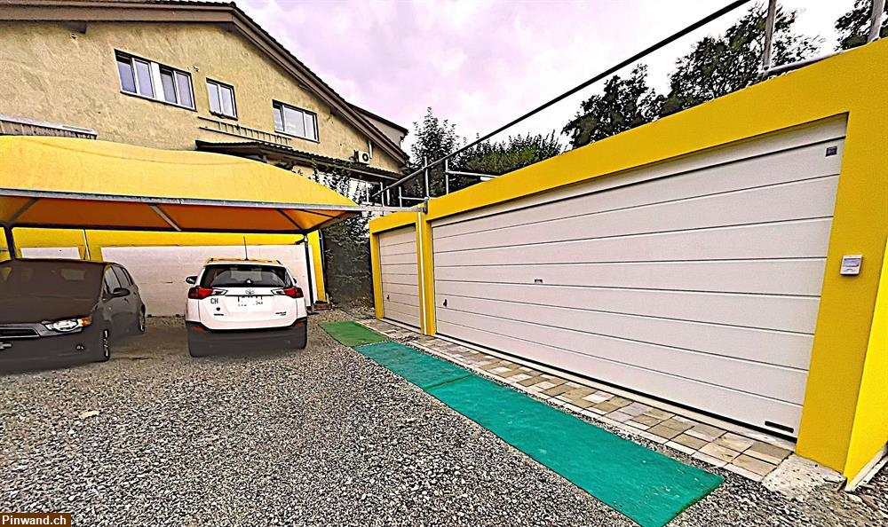 Bild 1: Gedeckter Parkplatz zu vermieten