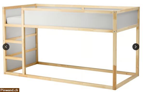Bild 2: Kinderbett mit Vorhängen (IKEA Kura) zu verkaufen