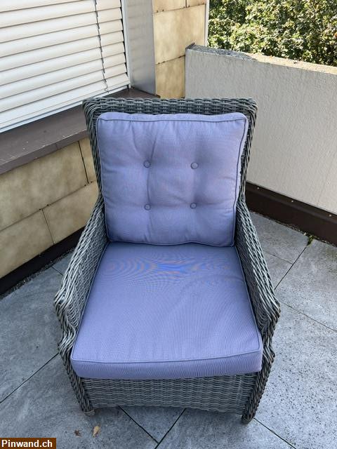 Bild 2: 4 Sessel Polyrattan mit Auflagen guter Zustand