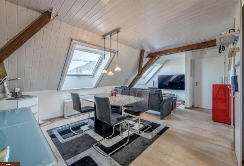 Bild 1: 3.5-Zimmer-Dachwohnung in Samstagern zu vermieten