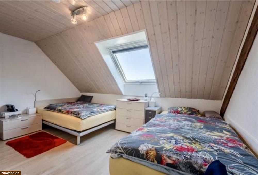 Bild 3: 3.5-Zimmer-Dachwohnung in Samstagern zu vermieten
