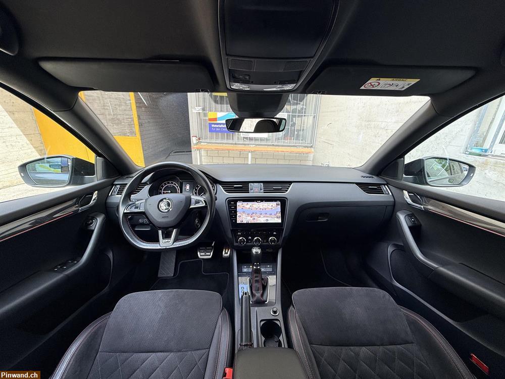 Bild 9: SKODA Octavia Combi 2.0 TDI RS 4x4 DSG