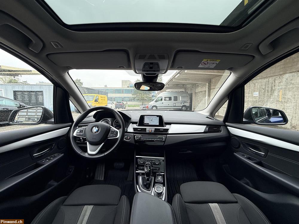 Bild 8: BMW 220i Active Tourer DKG-Automat Sport Line
