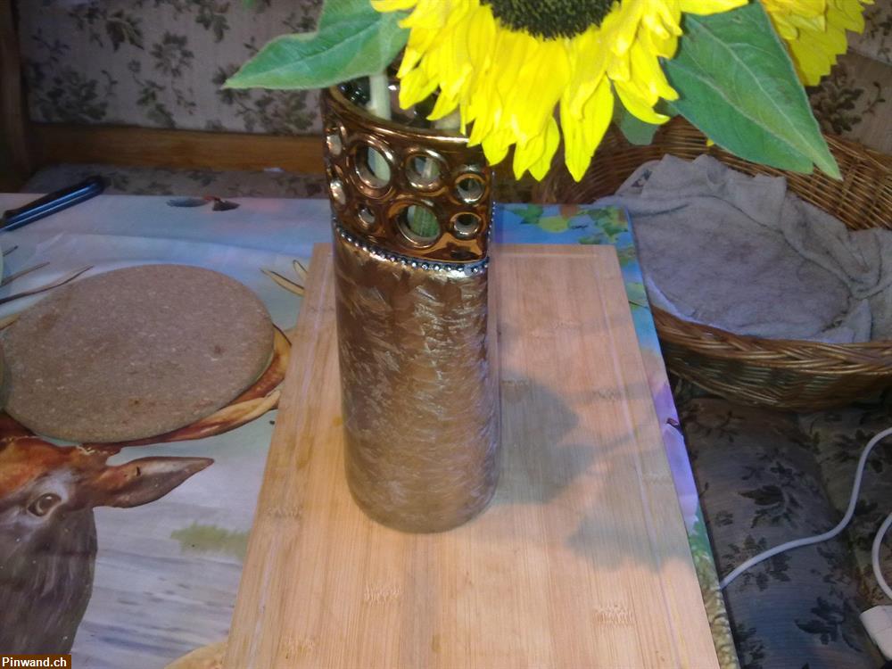 Bild 1: Blumenvase aus Keramik 29cm hoch vergoldet